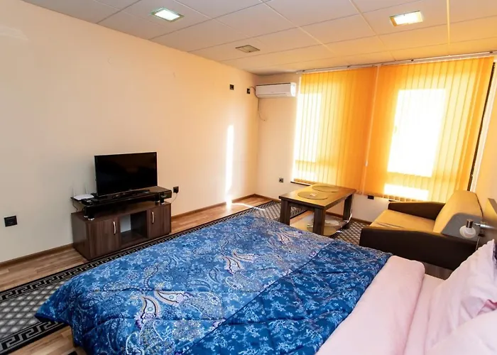 за гости пентагона Kwatera prywatna Kyrdżali